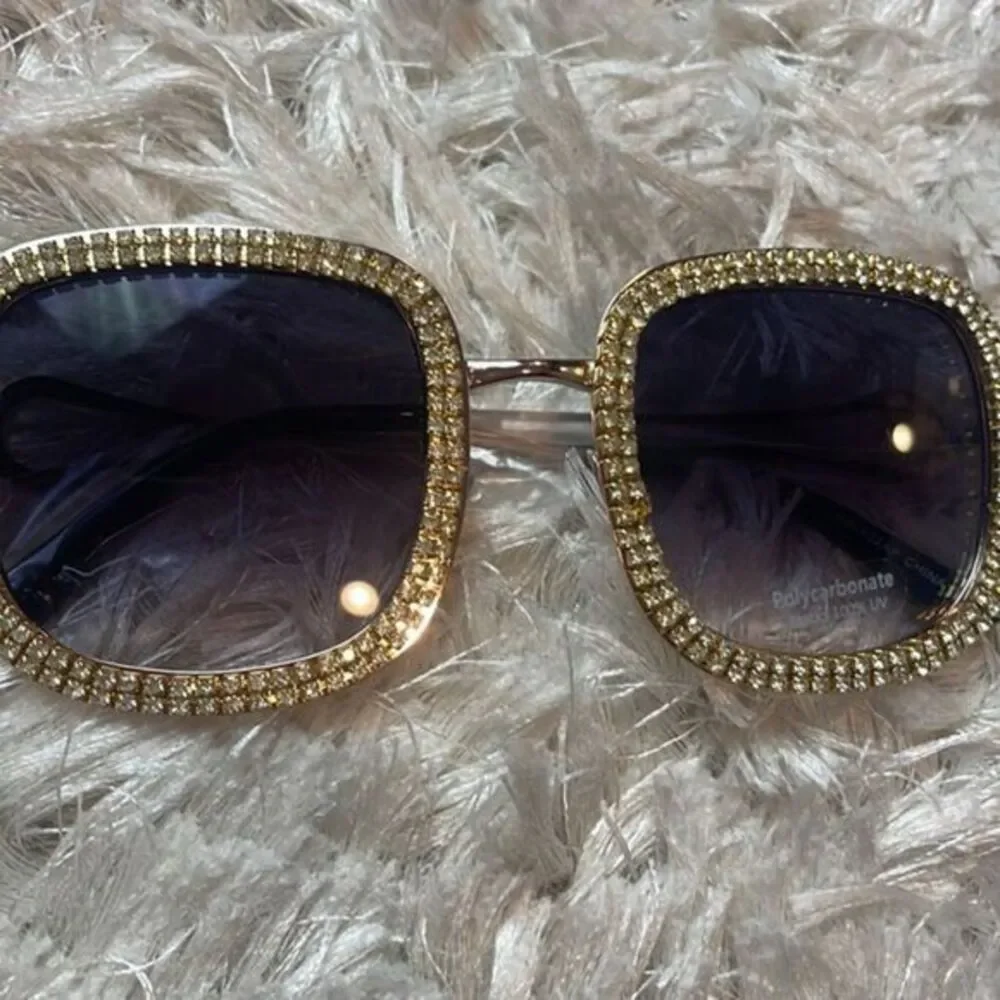 Oversized Rhinestone‎ Square Frame Sunglasses
